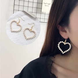 Pearl Heart Earrings for Women Vintage Pearl Love Heart Earrings 14K Gold Pearl Heart Dangle Earrings Valentine Wedding Jewelry for Women (Gold)