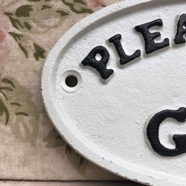 Darthome Ltd Antique White Cast Iron Wall Garden Gate Door Sign Plaque Please Close The Gate