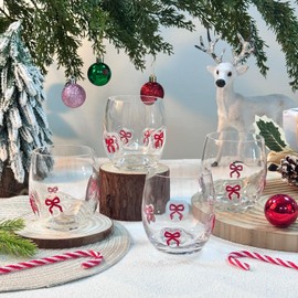 FoldTier 4 Pcs Christmas Icon Glasses Cups Aesthetic Bow Cocktail Glass 15 oz Funny Holiday Juice Icon Coquette Cups Stemless Drinkware Gift for Women Sister Friend Party Xmas Gatherings Celebrations