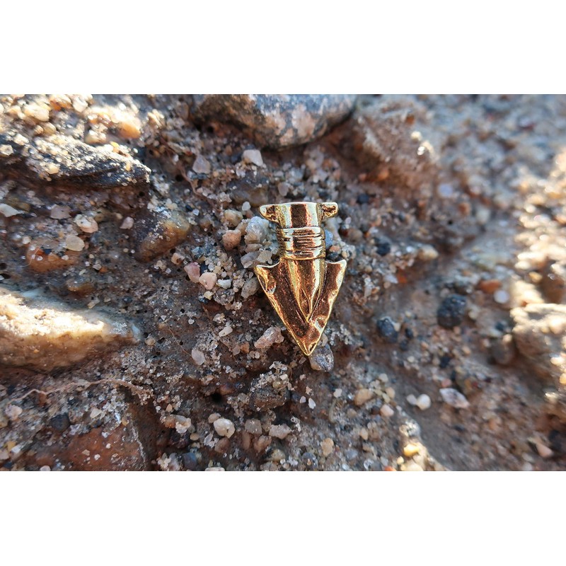 Jim Clift Design Arrowhead Gold Lapel Pin - 1 Count