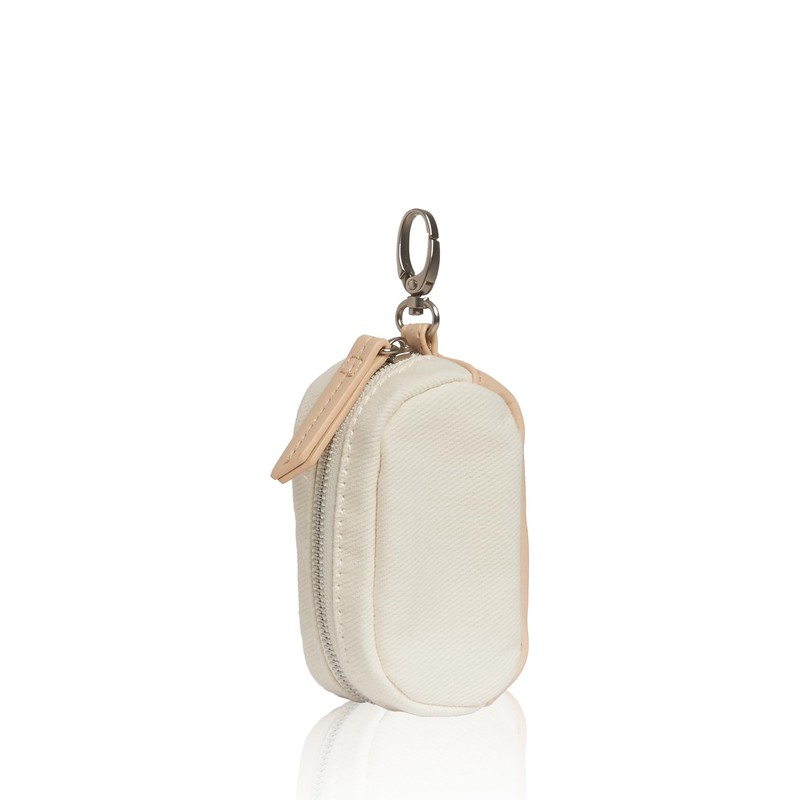 Travis Matthew 7AJ949 White Free Size Ball Case [Women Logo