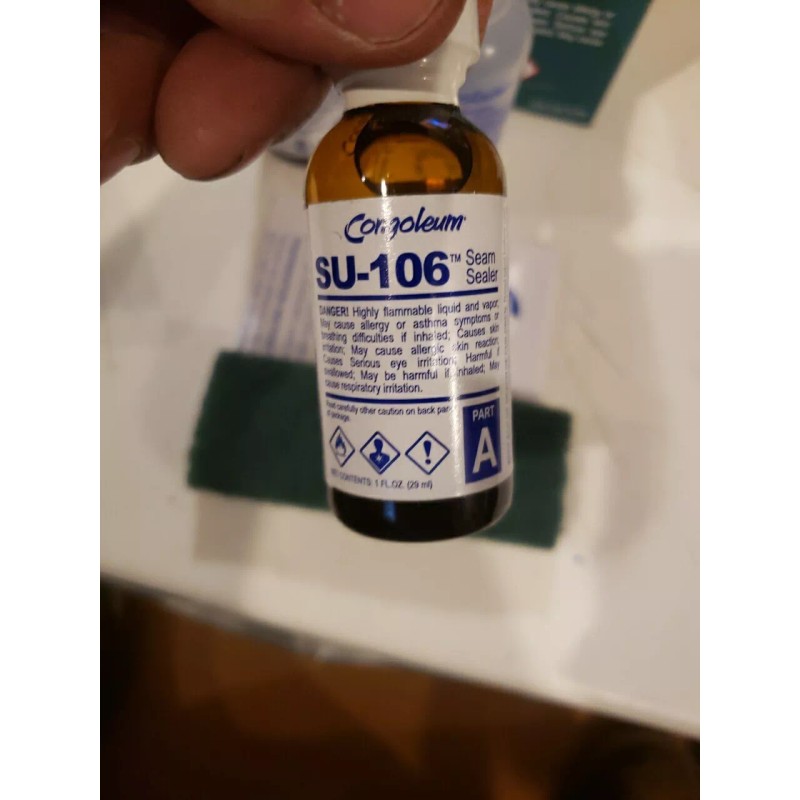 Congoleum SU106 Seam Sealer Kit with Applicator Bottle. (A)