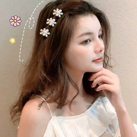 mini daisy flower hair clip barrettes white daisy pearl clips for hair assesoriess for women girls pearl claw clip for hair flower claw clips for thick thin hair flowers