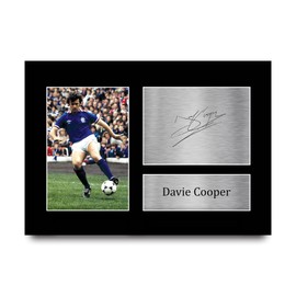 HWC Trading A4 Davie Cooper Rangers Gifts Printed Autograph Picture for Fans and Supporters of Signing - A4