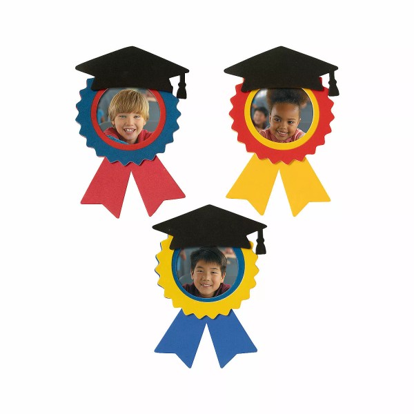 Fun Express Graduation Ribbon Award Picture Frame Magnet Craft Kit