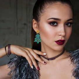 Christmas Tree Earrings for Women Acrylic Christmas Holiday Earrings Colourful Star Love Heart Christmas Tree Drop Dangle Earrings for Christmas Jewelry Gifts (C)