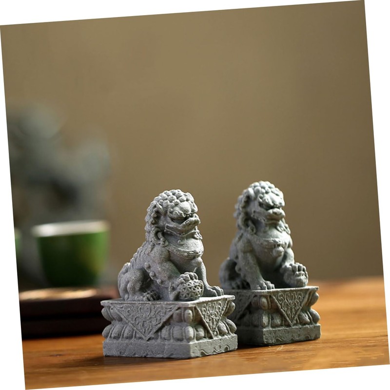 Cabilock 1pair Mini Chinese Lion Statues Lifelike Decor Elegant Desktop