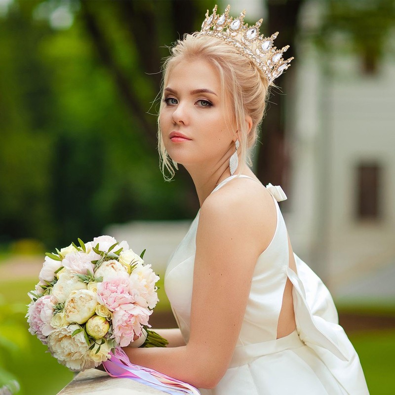 1 Piece Crown Tiara, Female Crown, Bride Crown, Shiny Crown,