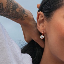 Roségold Anhänger für Ohrringe in dunkelgrau • Creolen Charm zum Wechseln • Edelstahl & recyceltes Glas • nachhaltiger Halbedelstein-Look • MIX AND MATCH