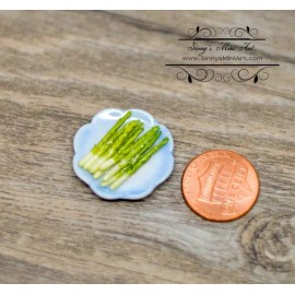 SMA 1:12 Dollhouse Miniature Asparagus on Plate F013