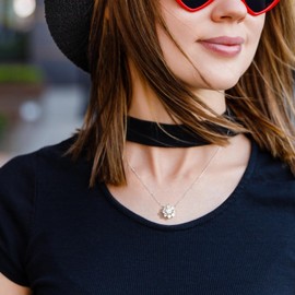 CNUGGCH Sunflower Moissanite Pendant Necklace for Wife 1CT-3CT Jewelry for Women Wedding Anniversary Engagements Birthday Gifts for Her Daughter Girlfriend Mom on Christmas Valentines Mothers Day