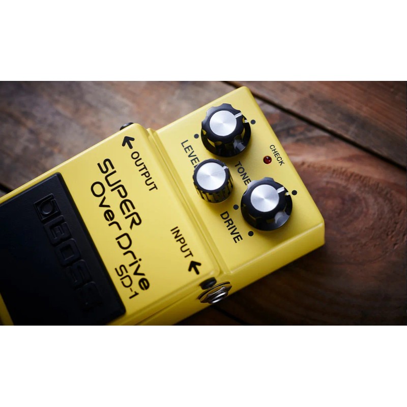 Pedal de efecto Boss Super OverDrive SD-1 amarillo