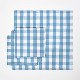 HOMESCAPES Set of 4 Blue Gingham Napkins Block Check Pattern 100% Cotton Napkins 45 x 45 cm (18” x 18”) with Blue and White Checkered Design