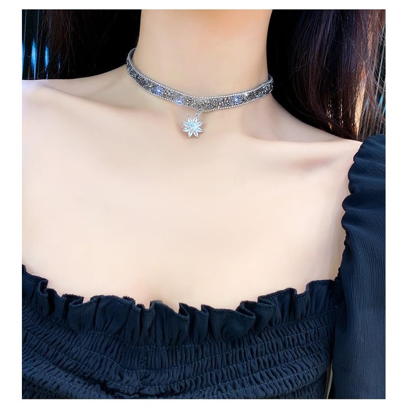 Deelfel Women's Choker Necklace, Octagonal Star Pendant, Crystal, Black, Glitter,