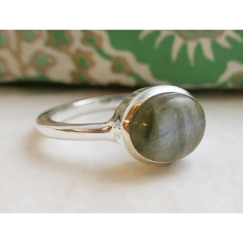 Labradorite Gemstone Sterling Silver Ring US Size 9 / Diameter