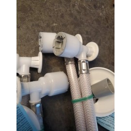 FLOWTITE LOT OF 10 12" FLOWTITE 4ALL SUPPLY LINES BRAIDED SUPPLY 1/2” Male Connectors