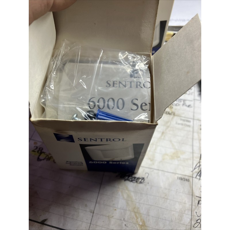 GE Sentrol Model 6000. New In Box NOS . 6000