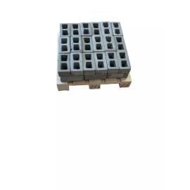 Fingerboarding Concrete Blocks and Pallet