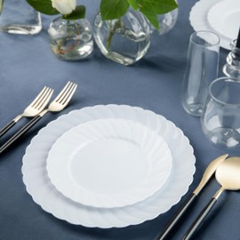 Poise Party Plastic Plates – White Scalloped Design - Round - 32 Count- Elegant Premium Durable Combo Pack for Versatile Celebrations (7.5”, 10.25”) 16 of Each Size