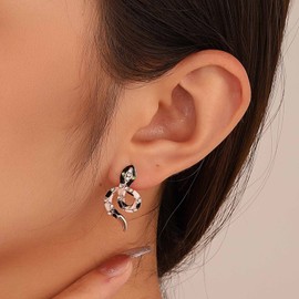 Wendalern Punk Punk Crystal Snake Earrings Gothic Snake Stud Earrings Vintage Cobra Earrings Gold Small Snake Earrings Jewellery for Women and Girls