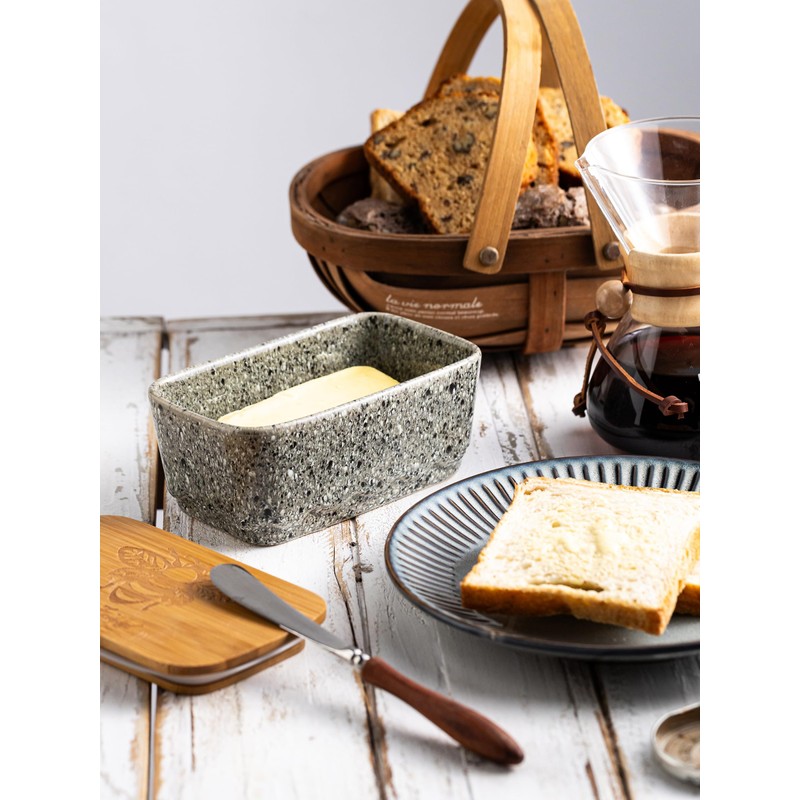 YHOJOY Ceramic Butter Dish with Lid, Covered Butter Dish for