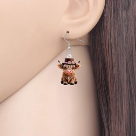 YAYAKO Highland Cow Earrings Highlander Cow Gifts for Women,Acrylic Dangle Earrings Cute Jewelry Accessories,Western Country Gifts for Animals Lovers (Tan)