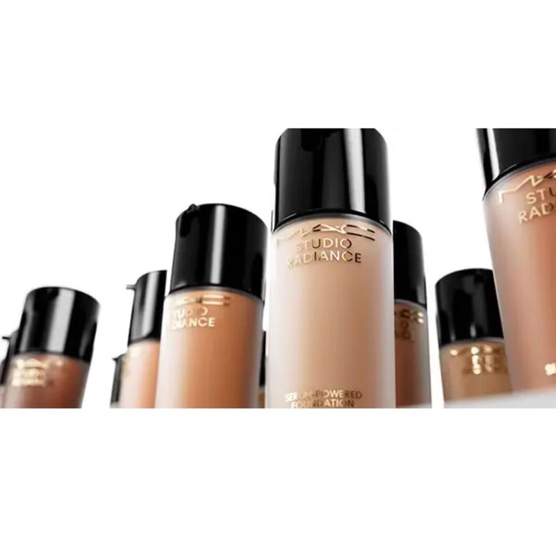 M·A·C MAC STUDIO RADIANCE SERUM POWERED FOUNDATION ~ NW30 ~