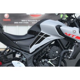 labelbike - 2 x 3D side protectors for motorcycle tank compatible with Yamaha MT-03 from 2020