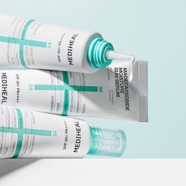 Mediheal 메디힐 양현종 마데카소사이드 수분 선세럼 흔적 리페어 (SPF 50+) 50ml, 3개 Mediheal Yang Hyun-jong Madecassoside Hydrating Sun Serum Mark Repair (SPF 50+) 50ml, 3pcs