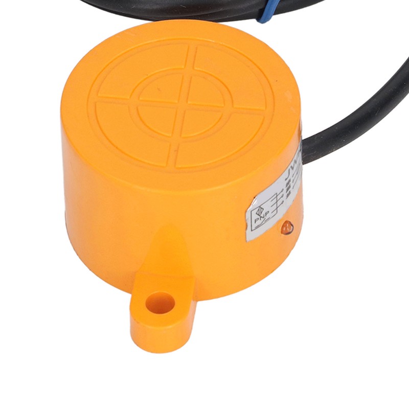 5PCS Inductive Proximity Switch PNP Non Embedded IP65 300mA Approach