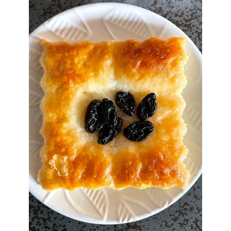 Sanritsu Heike Pie Japanese Buttery Pie Crust and Juicy Raisins