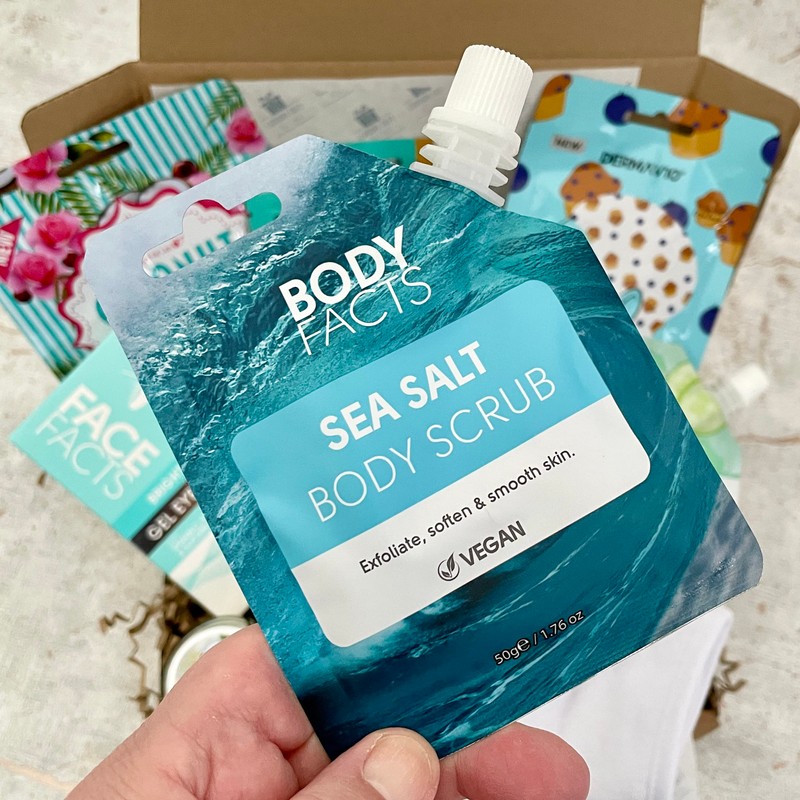Pamper Gift Set for Women, Head-to-Toe Pamper Time Relaxation Box,