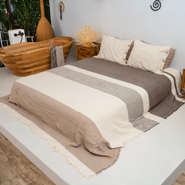 DREAMY RIKKA Muslin Blanket Queen Size 83"x89" for Adults Turkish Cotton Breathable Lightweight Fluffy Gauze Bed Blanket for Bed Couch Oeko Tex 3 Layer Earth Brown