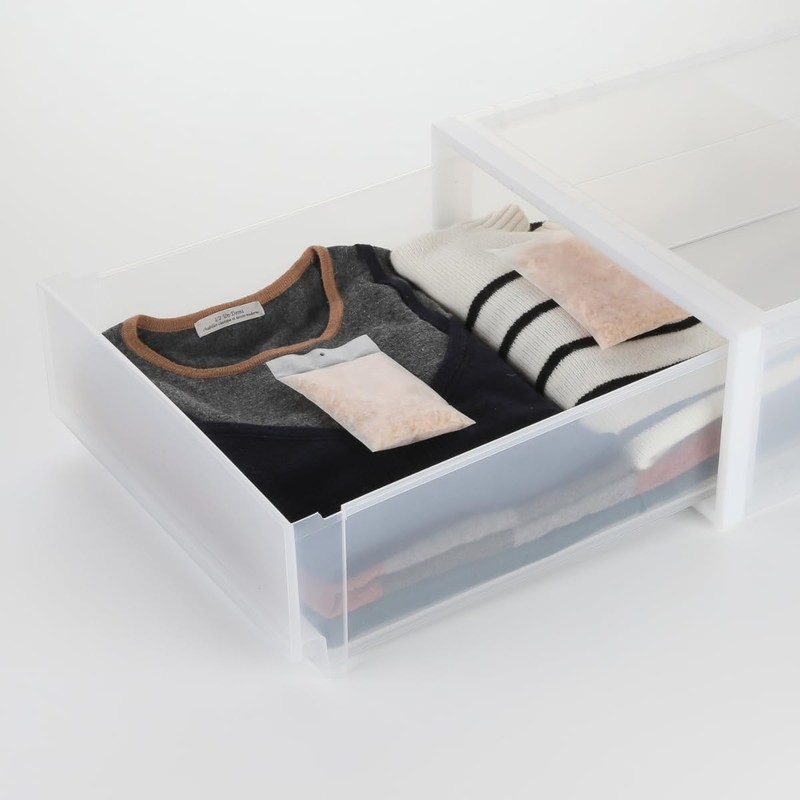 TONARINO (2) Natural Cypress Deodorizer/Dehumidifier, Can be Used Repeatedly, Clothes