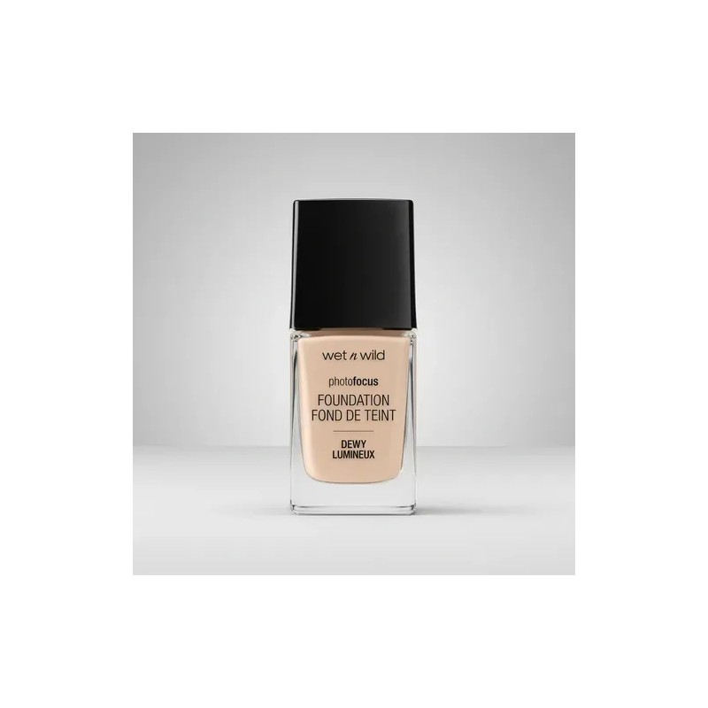 Wet N Wild Photo Focus Dewy Foundation - Base De
