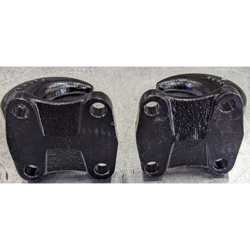 International Pair NEW Tow Hooks 3578210C1 International 4900 7100 Heavy