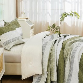 Andency King Size Quilt Set Olive, 3 Pieces Olive Green Ultra Soft Lightweight Bedspreads & Coverlets Set, Patchwork Striped Quilted Bedding Sets for All Seasons (1 Quilt, 2 Pillow Shams)