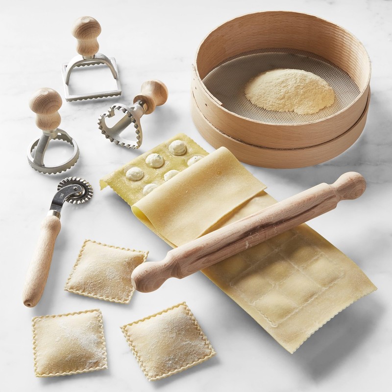 Bisetti 7 Piece Complete Pasta Kit for Ravioli Including: Rolling