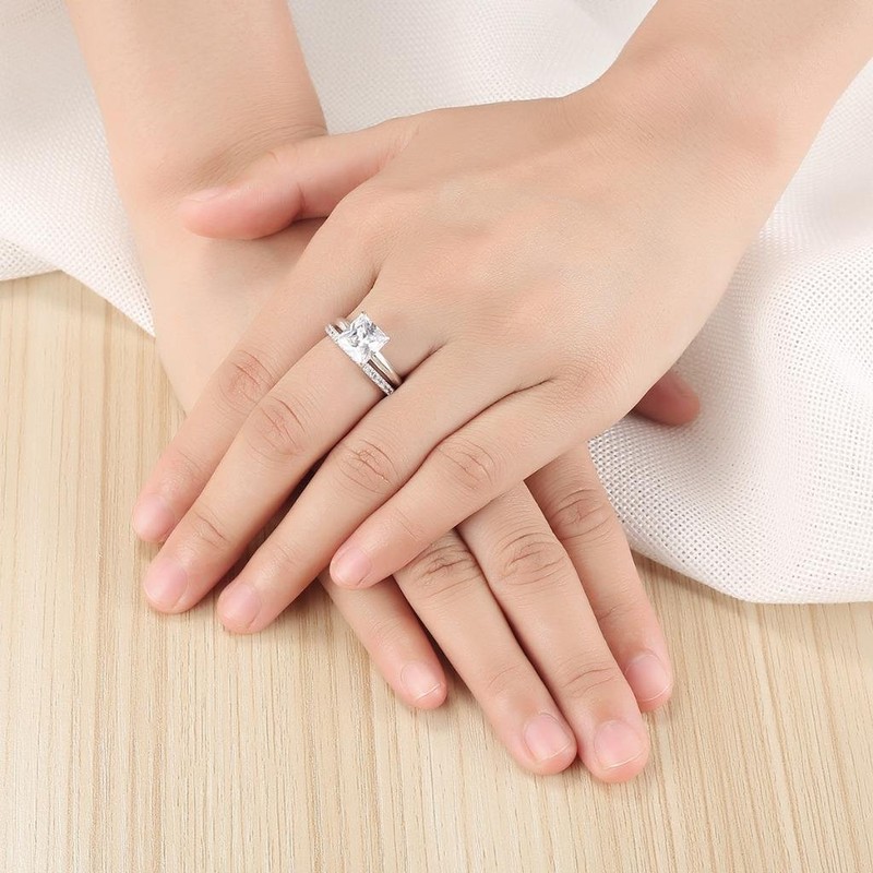 Castillna Sterling Silver Princess Cut Cubic Zirconia CZ Solitaire Engagement