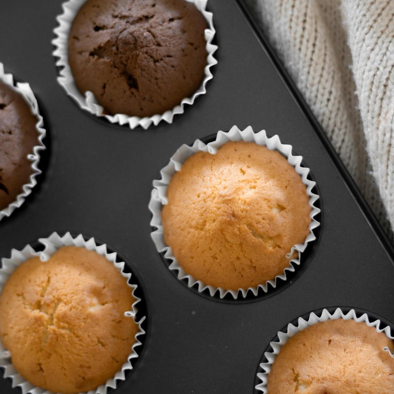Kazozobi 2 Pack Mini Muffin Cheesecake Pan with Removable Bottom,