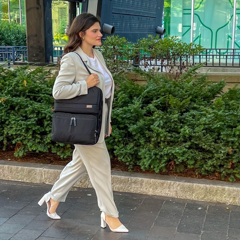 ONLI TRAVEL Trilogy Expandable Tote Pack (Zinfandel)