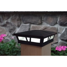 Classy Caps SLC771 Outdoor Wireless Aluminum Powder Coated Cambridge Solar Powered Post Cap Light for 6 X 6 inch Posts. Low Profile cast aluminum housing with real pebbled glass. High Quality design and construction. Black.