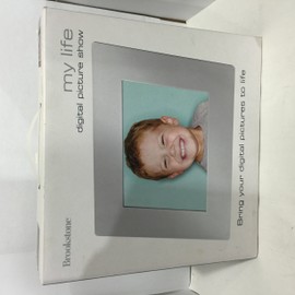 Brookstone My Life 8" Digital Picture Frame