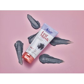 Nair Leg Mask Depilatory Cream – 3 in 1 Hair Remover with Charcoal Extract & 100% Natural Clay – Removes Hair, Moisturises & Minimises Re-Growth - 180ml