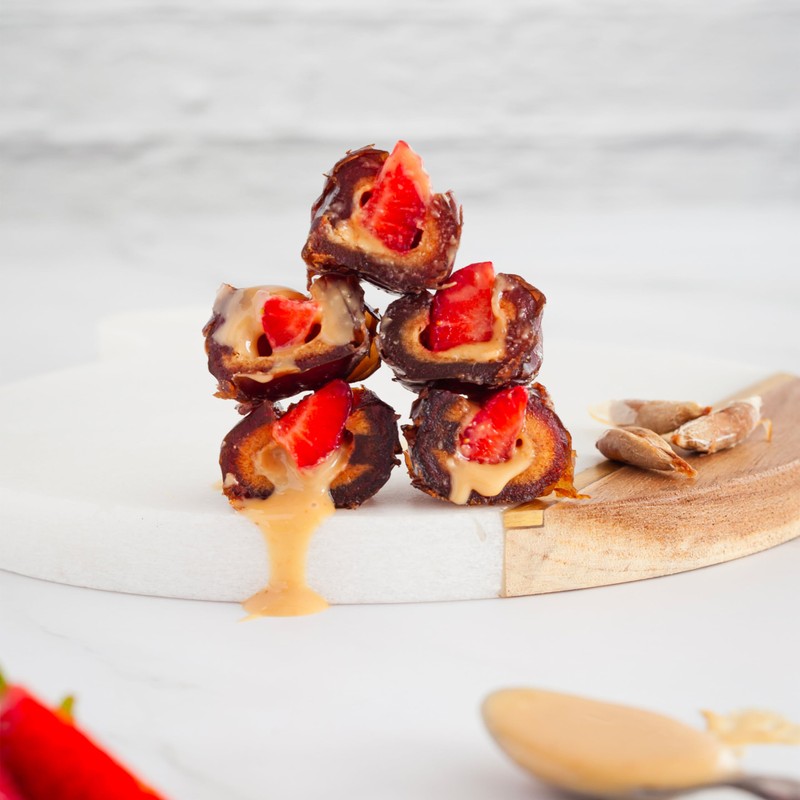 Yupik Organic Deglet Nour Pitted Dates, 2.2 lb (35.2 oz),