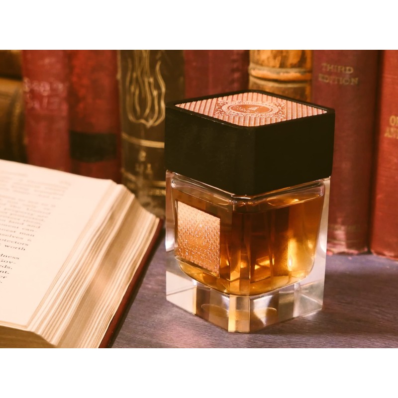 Maison d'Orient RICH OUD, a masculine leaning blend with notes