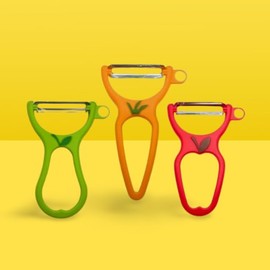 Freedom Farms Original Vegetable Shaped Peelers w/Steel Blade, Multiple Colors Available (2)