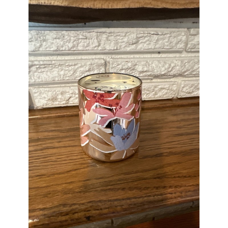 Illume Blood Orange Dahlia 11.5 oz Natural Plant-based Candle Glass