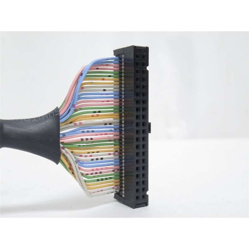 OMRON XW2Z-100K 100 PINS, Connector, for Communication and I/O Systems.