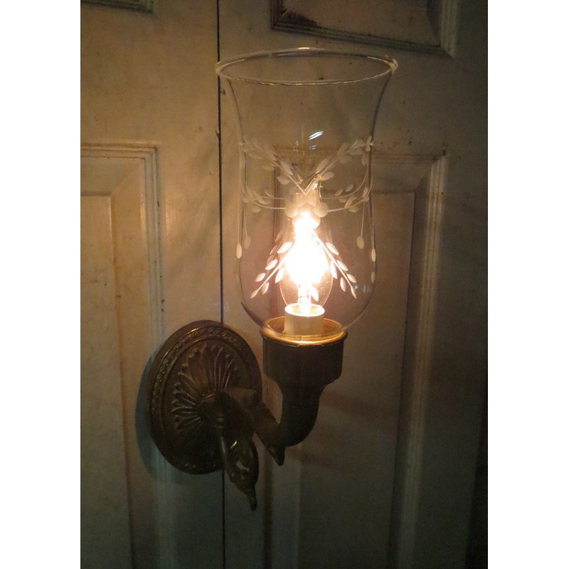 B&P Lamp 1 5/8 Inch by 6 1/2 Inch Cut